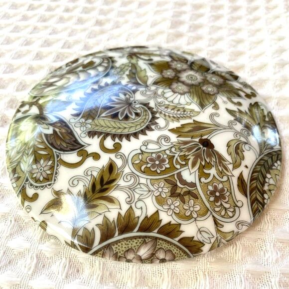 ROYAL CROWN Japan Trinket Jewelry Box Round Floral 4.5 x 1.75 x 2.25 inches - Picture 3 of 6